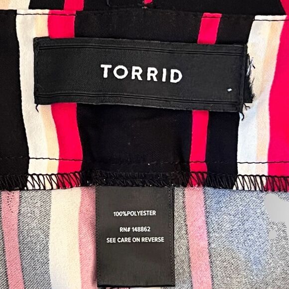 Torrid Hot Shorts Black Pink White Striped Plus Size Paper Bag Waist Size 20 - Picture 11 of 14